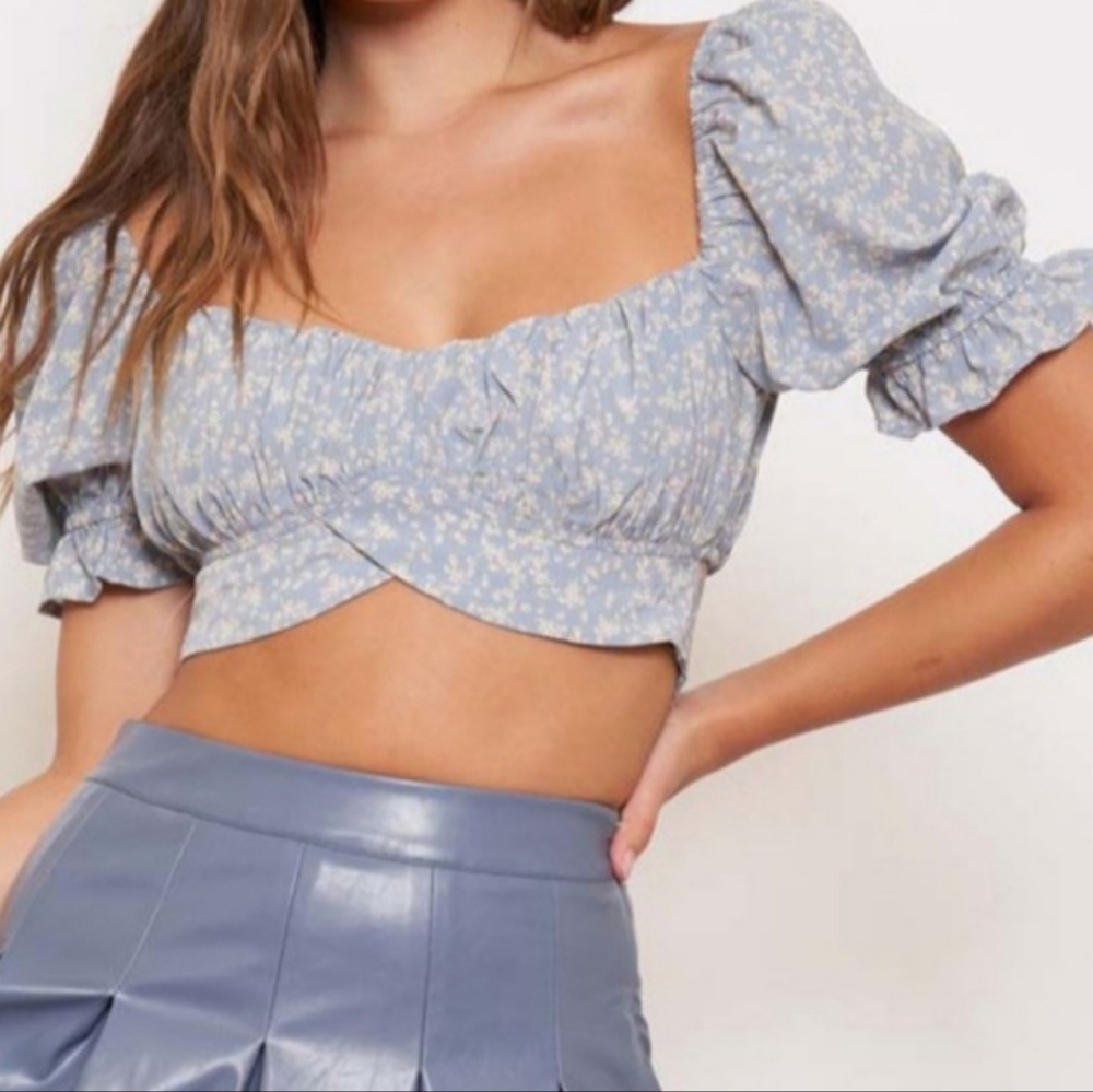Altar’d State Amora Floral Puff Sleeve Crop Top Blue Medium